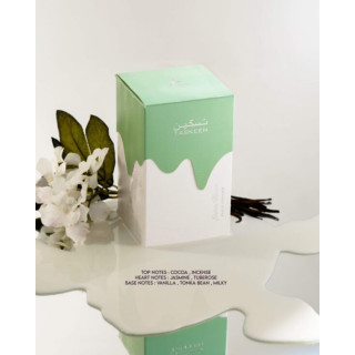Paris Corner Lactea Divina EDP 100 ml — toote pakend; lähivaade; valgel taustal