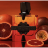 Aromatix Forbidden Fruit Extrait de Parfum 100 ml — productweergave; zeer nabije close-up; op een gekleurde achtergrond