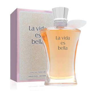 Fragrance World La Vida Est Bella EDP 100 ml — товар и упаковка; крупный план; на белом фоне