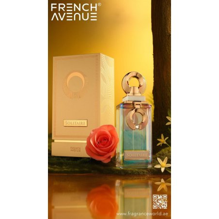 Fragrance World Solitaire EDP 100 ml — produkt ve stylizované kompozici; velmi detailní záběr; s květinami; nejširší záběr