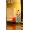 Fragrance World Solitaire EDP 100 ml — produkt ve stylizované kompozici; velmi detailní záběr; s květinami; nejširší záběr