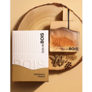 Fragrance World Bois De Bois EDP 100 ml — tuotekuva; erittäin tiukka lähikuva; valkoisella taustalla