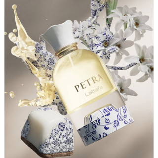 Lattafa Perfume Petra EDP 100 ml — изображение товара; очень крупный план; на светлом фоне