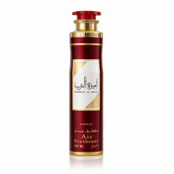 Lattafa Perfume Ameerat Al Arab 300 ml — товар спереди; крупный план; на белом фоне