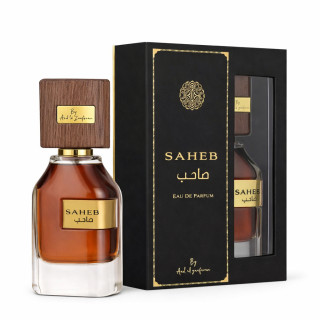 Lattafa Perfume Saheb EDP 70 ml — товар и упаковка; очень крупный план; на белом фоне