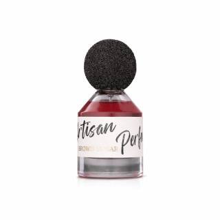 Fragrance World Artisan Perfume Brown Sugar EDP 80 ml — produktas iš priekio; plati kompozicija; baltame fone