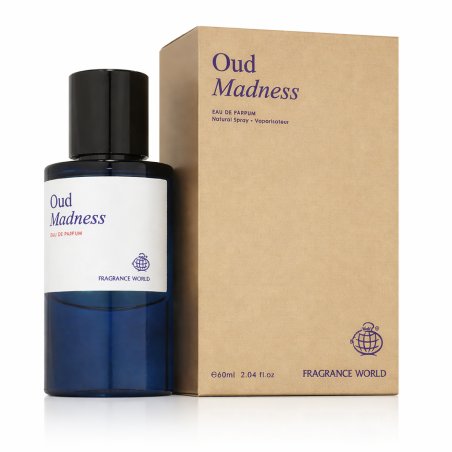 Fragrance World Oud Madness EDP 60 ml — product en verpakking; zeer nabije close-up; op een witte achtergrond; ruimste kadrering