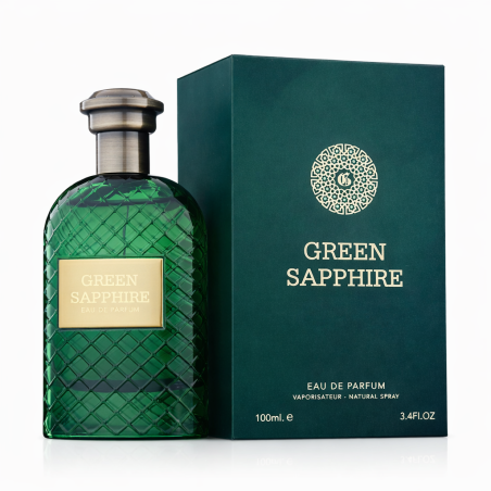 Fragrance World Green Sapphire EDP 100 ml — продукт и опаковка; много близък план; на бял фон