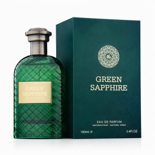 Fragrance World Green Sapphire EDP 100 ml — продукт и опаковка; много близък план; на бял фон