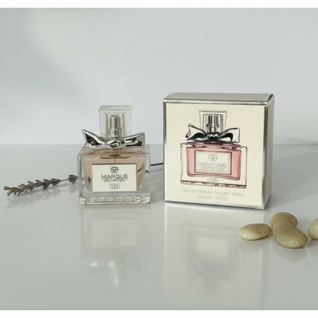 Fragrance World Marque 123 EDP 30 ml — toode ja pakend; lähivaade; heledal taustal