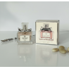Fragrance World Marque 123 EDP 30 ml — toode ja pakend; lähivaade; heledal taustal