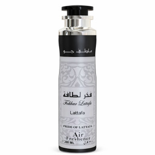 Lattafa Perfume Fakhar Black 300 ml — product from the front; close view; on a white background
