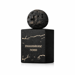 Fragrance World Moonstone Noire EDP 100 ml — produkt sett forfra; full komposisjon; på hvit bakgrunn