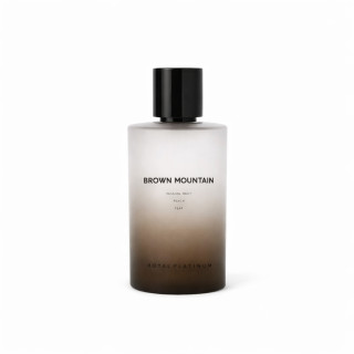 Royal Platinum BROWN MOUNTAIN EDP 100 ml — товар спереди; широкая композиция; на белом фоне