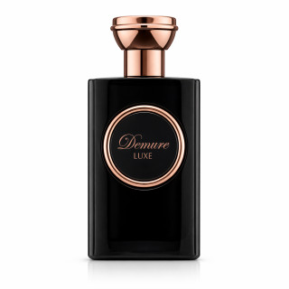 Fragrance World Demure Luxe EDP 100 ml — produkt od przodu; zbliżenie; na białym tle