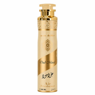 Lattafa Perfume Oud Mood 300 ml — product van voren; close-up; op een witte achtergrond