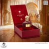 Fragrance World Monarch Queen EDP 100 ml — produktas stilizuotoje aplinkoje; stambus planas; informacinė produkto grafika