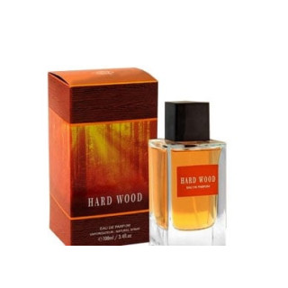 Fragrance World Hard Wood EDP 100 ml — товар и упаковка; полная композиция; на белом фоне
