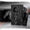 Lattafa Perfume MAAHIR Black EDP 100 ml — товар в стилизованной композиции; крупный план; на белом фоне
