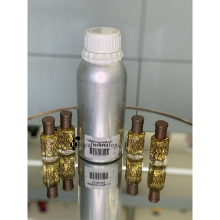 MARABIKA Tobacco Vanille Arabica 12 ml — produkto vaizdas; stambus planas; baltame fone; plačiausias kadras