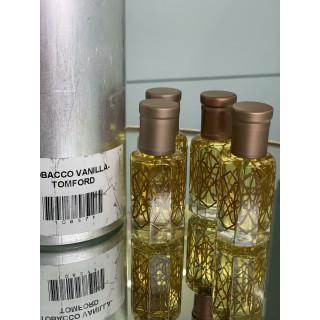 MARABIKA Tobacco Vanille Arabica 12 ml — produkto vaizdas; stambus planas; baltame fone; vidutinis kadras