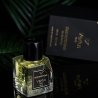 Vertus Paris Niche Perfume Sole Patchouli EDP 100 ml — товар и упаковка; очень крупный план; на тёмном фоне; самый широкий кадр