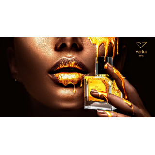 Vertus Paris Niche Perfume XXIV CARAT GOLD EDP 100 ml — товар в стилизованной композиции; крупный план; на белом фоне
