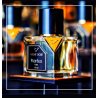 NIGHT DOSE EDP 100 ml — productweergave; zeer nabije close-up; op een lichte achtergrond; ruimste kadrering