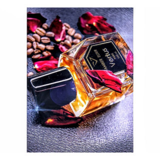 Vertus Paris Niche Perfume Amber Elixir EDP 100 ml — изображение товара; очень крупный план; на белом фоне
