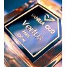 Vanilla Oud EDP 100 ml — vista del prodotto; dettaglio molto ravvicinato; su sfondo bianco; inquadratura più ravvicinata