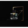 EAU DE CYAN EDP 100 ml — productweergave; zeer nabije close-up; op een lichte achtergrond; meest nabije kadrering