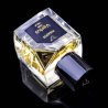 Vertus Paris Niche Perfume PARADOX EDP 100 ml — productweergave; close-up; op een donkere achtergrond; meest nabije kadrering