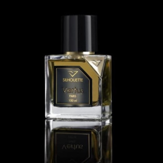Vertus Paris Niche Perfume SILHOUETTE EDP 100 ml — productweergave; close-up; op een donkere achtergrond; gemiddelde kadrering