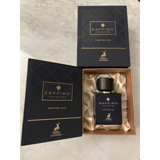 Zaffiro Collection Crafted Oud 100 ml — productverpakking; zeer nabije close-up; op een witte achtergrond; gemiddelde kadrering