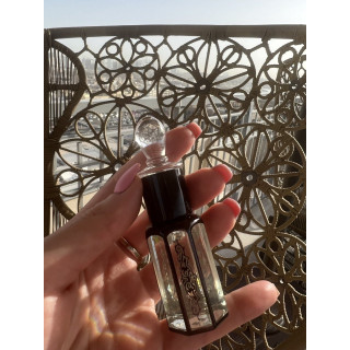 MARABIKA Lost Cherry Arabica 12 ml — товар спереди; очень крупный план; на белом фоне