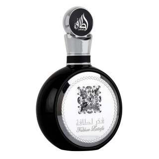 Lattafa Perfume Fakhar Black EDP 100 ml — изображение товара; крупный план; на белом фоне; самый широкий кадр