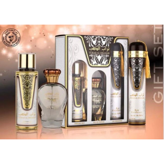 Lattafa Perfume Turab Al Dhahab — товар и упаковка; очень крупный план; на белом фоне