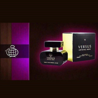 Fragrance World Versus Crystal Noir EDP 100 ml — флакон и коробка в тёмной композиции