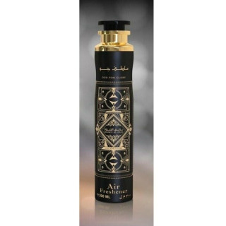 Lattafa Perfume Bade'e Al Oud Oud for Glory 300 ml — изображение товара; крупный план; на белом фоне; самый близкий кадр