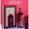 Lattafa Perfume Barez EDP 100 ml — товар в стилизованной композиции; очень крупный план; с цветами