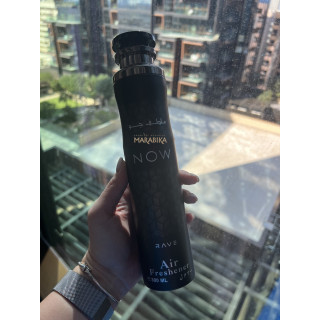 Lattafa Perfume NOW Rave 300 ml — produkto vaizdas; stambus planas; baltame fone; plačiausias kadras