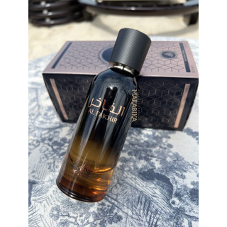 Fragrance World FW Athoor Al Alam Al Fakhir EDP 100 ml — изображение товара; очень крупный план; на столе