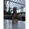 MARABIKA Ganymede Aroma 12 ml — товар в стилизованной композиции; очень крупный план; на белом фоне; самый близкий кадр
