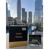 Fragrance World The Myth EDP 80 ml — toode stiliseeritud keskkonnas; väga lähivõte; õues; lähim kadreering