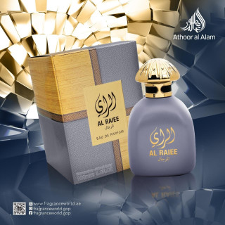 Al Raiee Silver EDP 100 ml — produto numa composição ambientada; grande plano muito aproximado; sobre uma superfície de madeira