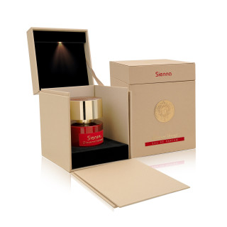 Fragrance World Sienna EDP 100 ml — produktemballage; nærbillede; på hvid baggrund