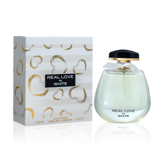 Fragrance World Real Love In White EDP 100 ml — produktas ir pakuotė; artimas vaizdas; baltame fone; plačiausias kadras
