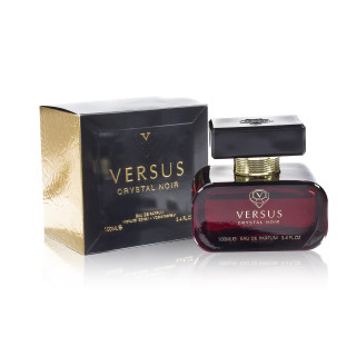Fragrance World Versus Crystal Noir EDP 100 ml — флакон и коробка под небольшим углом