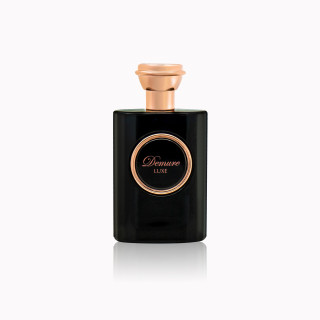 Fragrance World Demure Luxe EDP 100 ml — widok produktu; pełna kompozycja; na białym tle