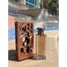 Francique 63,55 EDP 100 ml — товар в стилизованной композиции; очень крупный план; среди зелени; самый широкий кадр